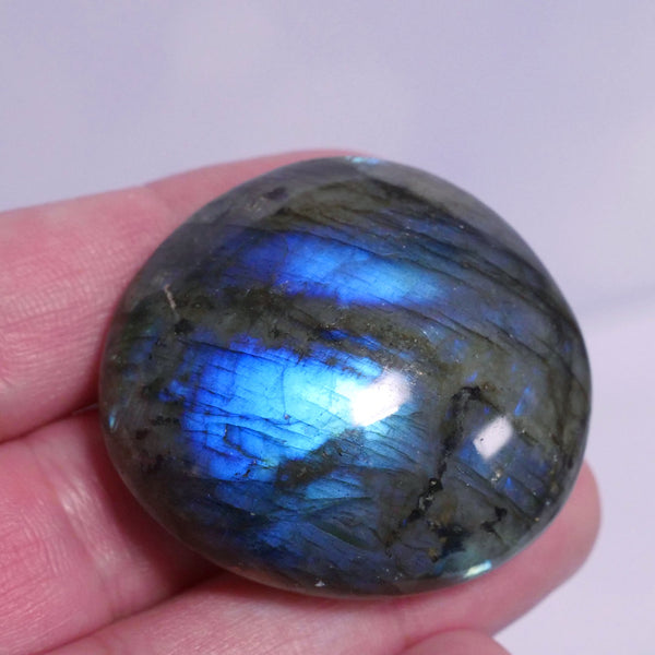 Load image into Gallery viewer, Miracles - Labradorite Palm Stone
