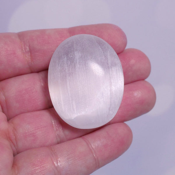 Load image into Gallery viewer, Angel Energy - Selenite Palm Stone
